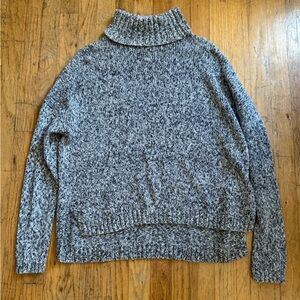 Old Navy grey knit turtleneck sweater Sz Large